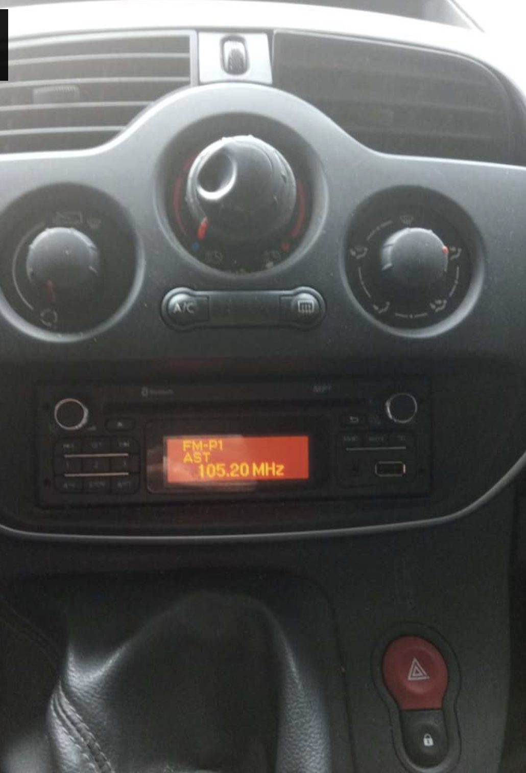 Renault Kangoo ZE 33kwh FM278YE full
